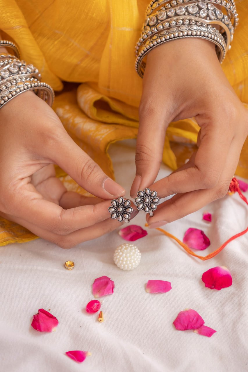 Moh Mini Flower Toe Ring Lumba Rakhi