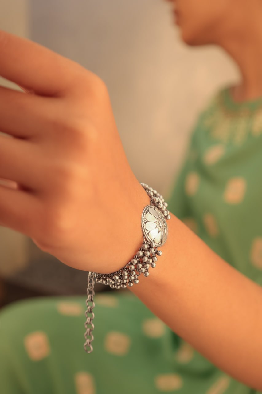 Moh Petal Motif Ghughri Timeless Bracelet