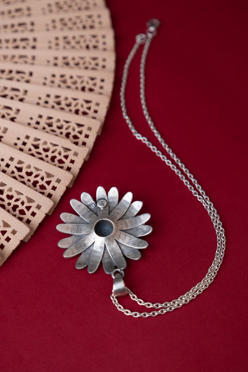 Moh Sunflower Intricate Necklace