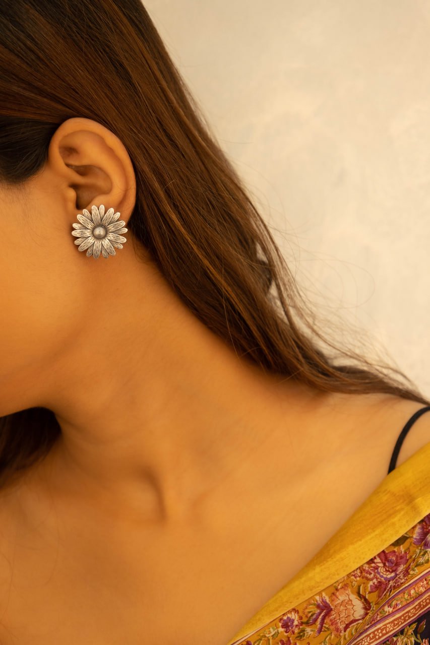 Moh Sunflower Intricate Stud Earring