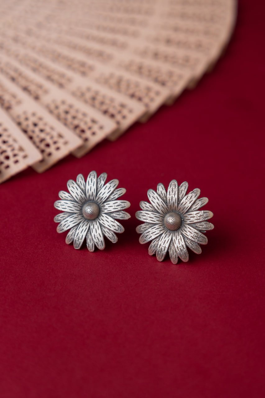 Moh Sunflower Intricate Stud Earring