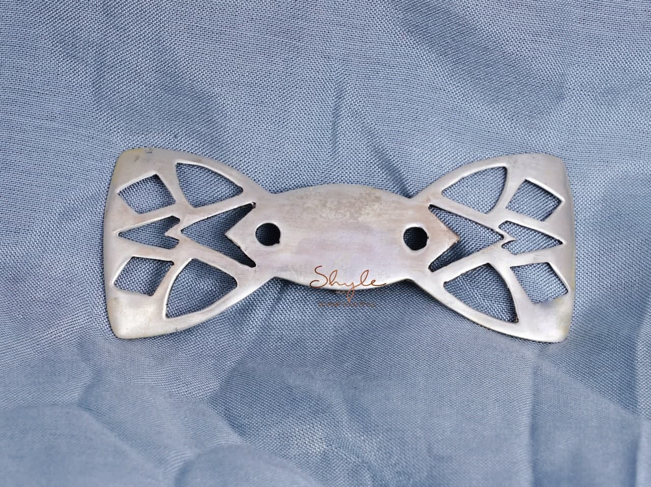 Moh Intricate Carved Bow Tie front