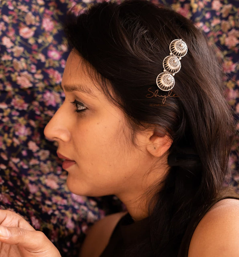 Anvaya Intricate Carved Embossed Hair Pin