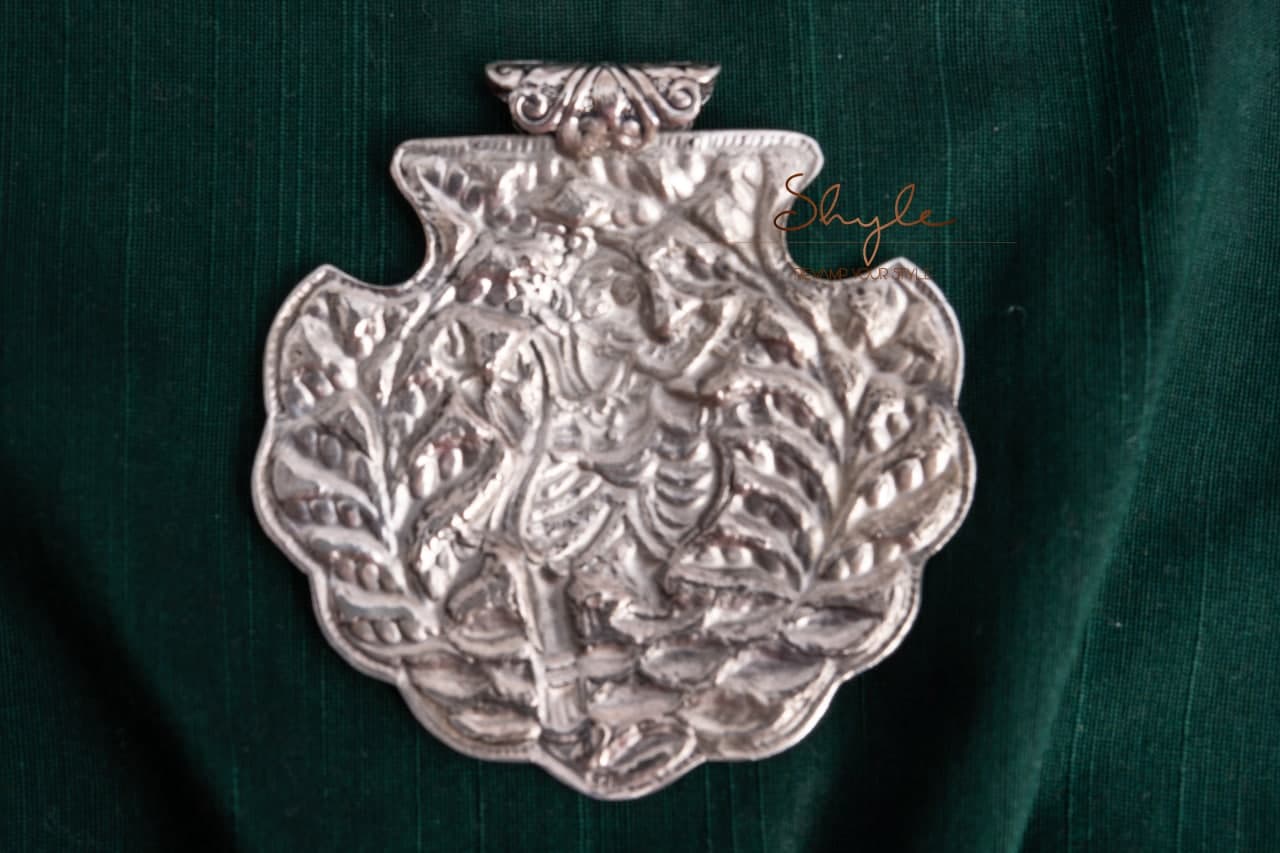 Anvaya Ganesha Embossed Pendant