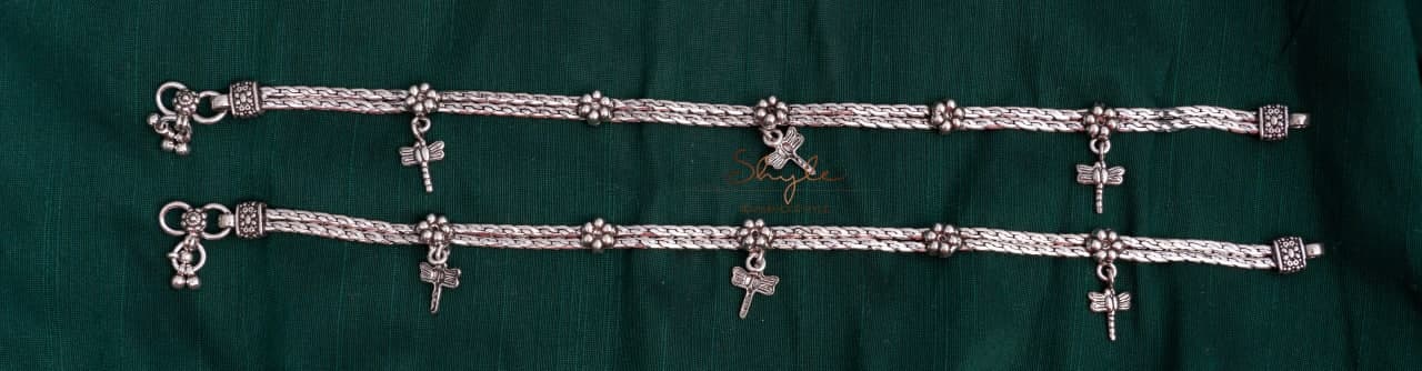 Mizoya Flora Embossed fly Drop Anklet Pair