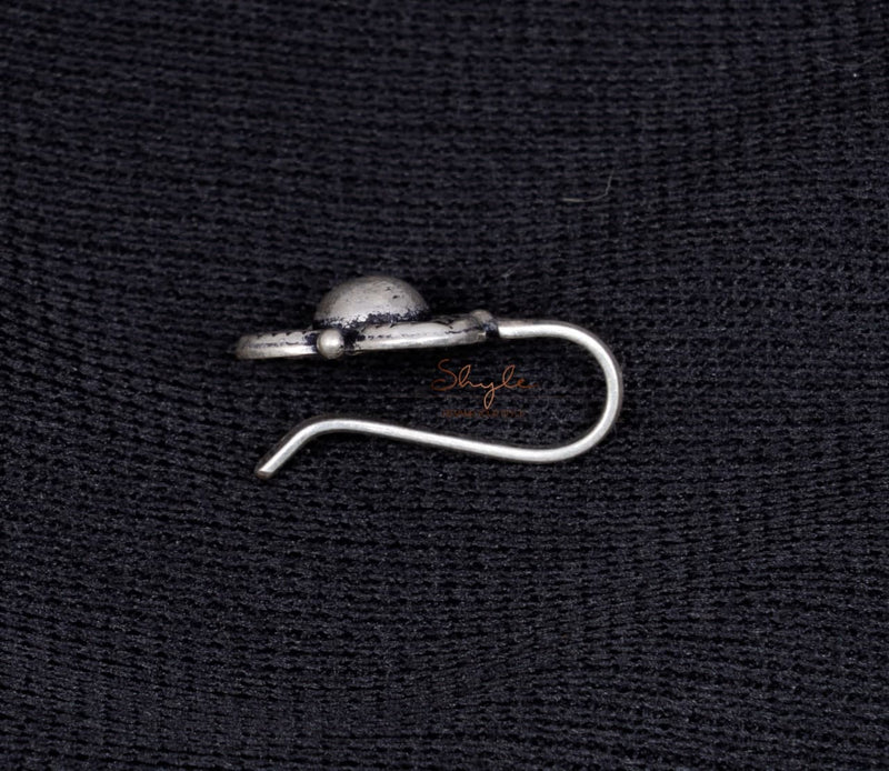 Adya Intricate leaf Cluster Fine Nose Clip on