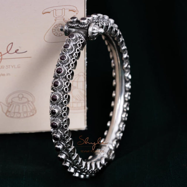 Tattva detailed Jadau timeless Kada side