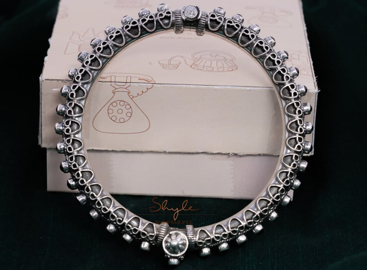 Tattva detailed Jadau timeless Kada front