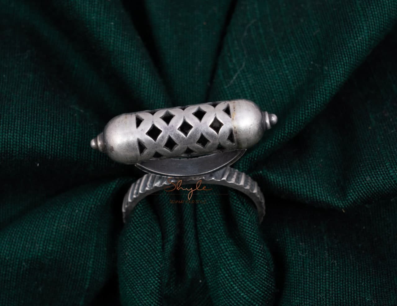 Qurbat Jharonkha Inspired Embossed Ring