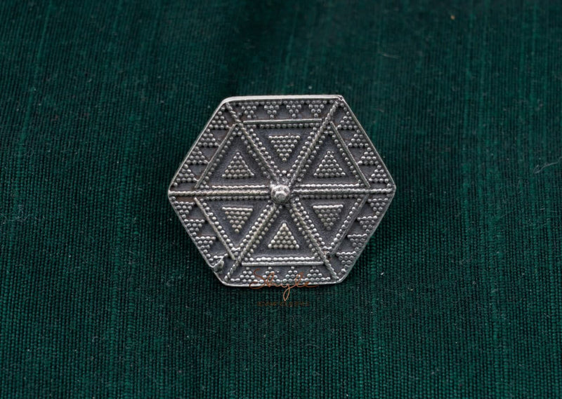 Moh Daana Art Hexagon Ring