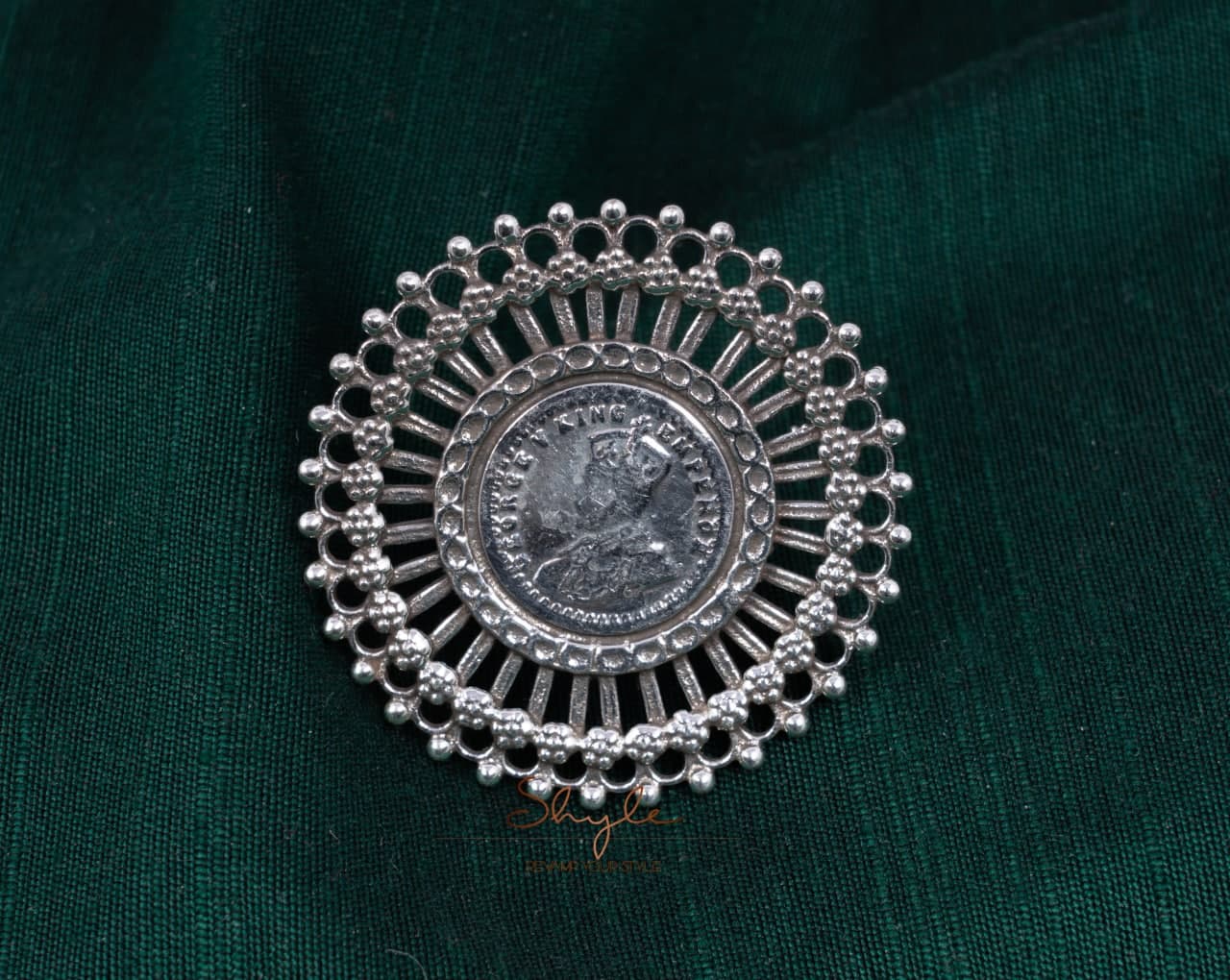 Anvaya Victorian Coin Classic Ring