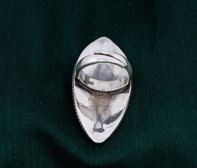 Anvaya Trinetra Daana Detailed Ring