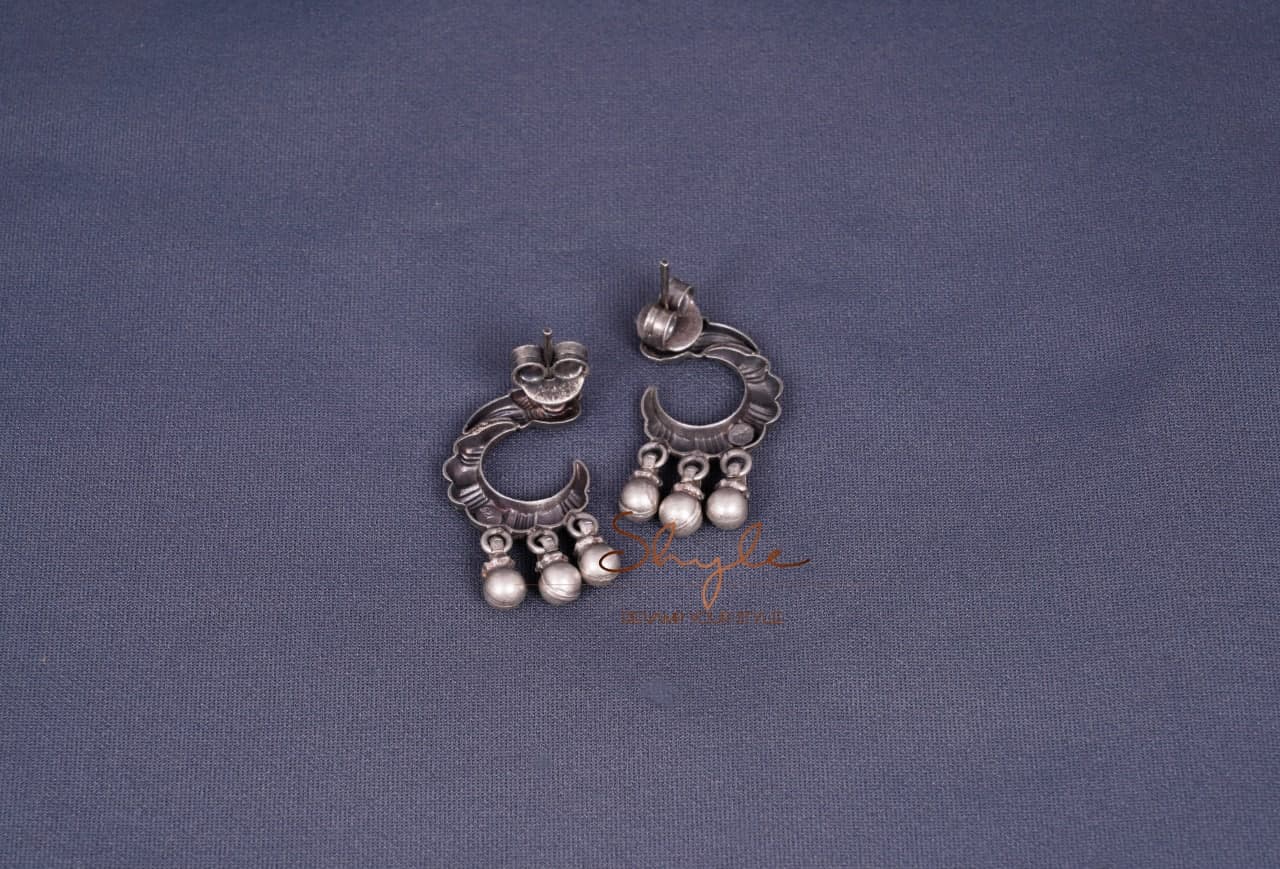 Adya Ghughri Parrot Studs back