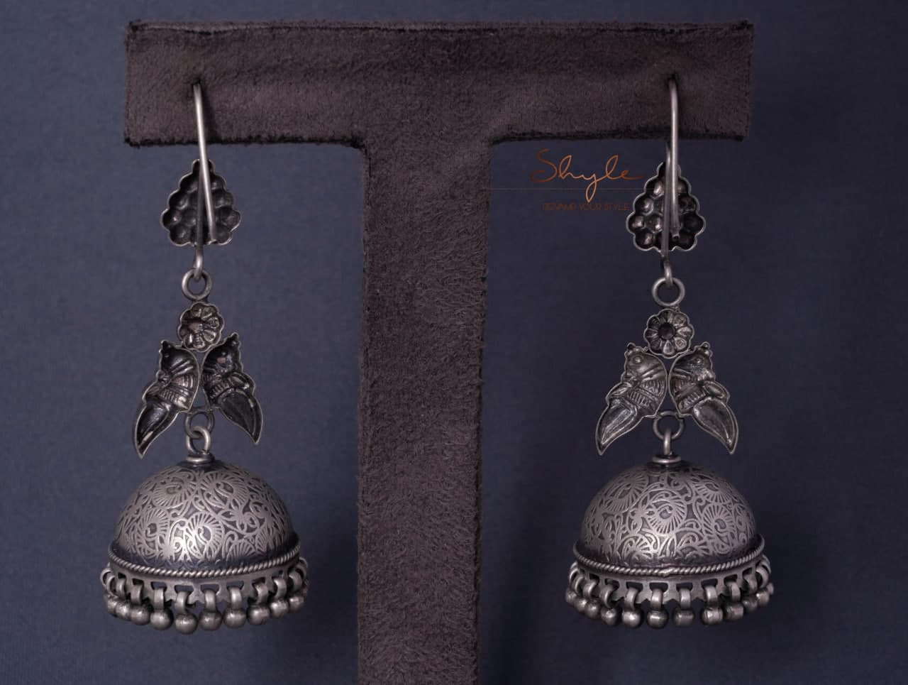 Dulari Mini Parrot Textured Jhumka back