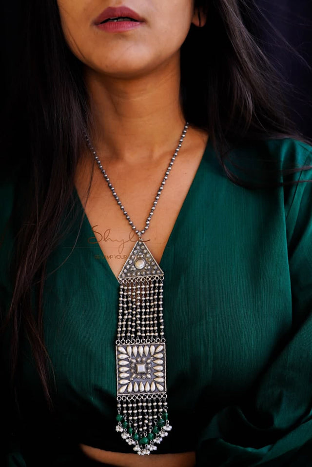Tattva Intricate Dangling Classic Necklace