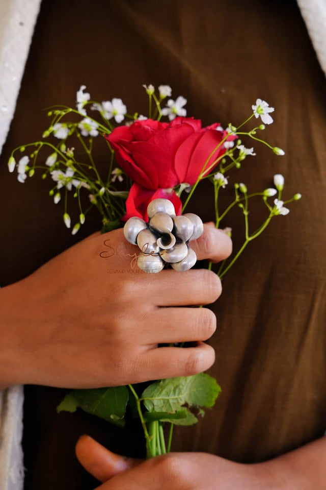 Moh Fine Rose Statement Ring
