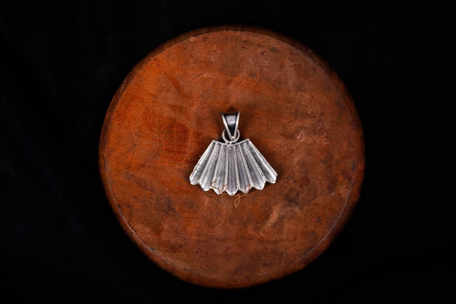 Moh Intricate Pankhi Pendant