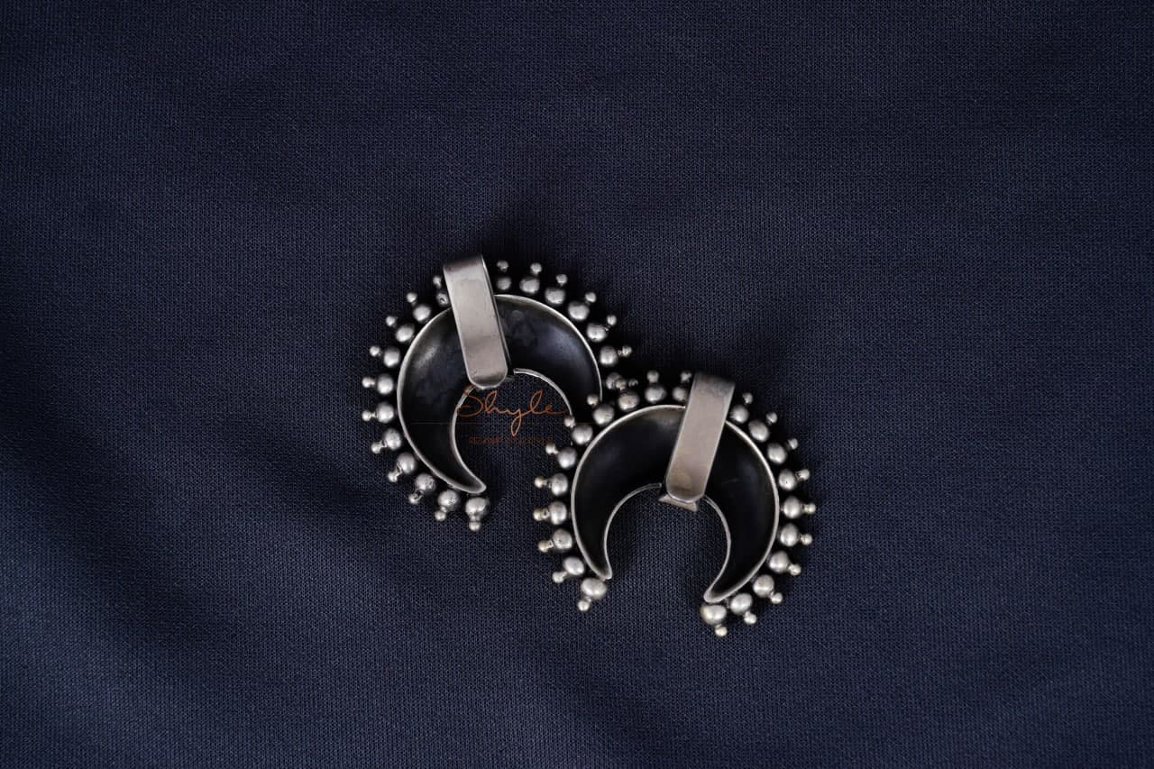 Moh Chandra Classic Earclip back