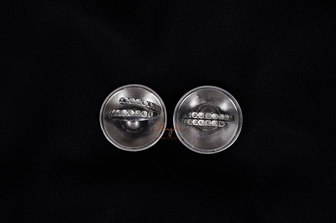 Moh Intricate Petal Toe Ring