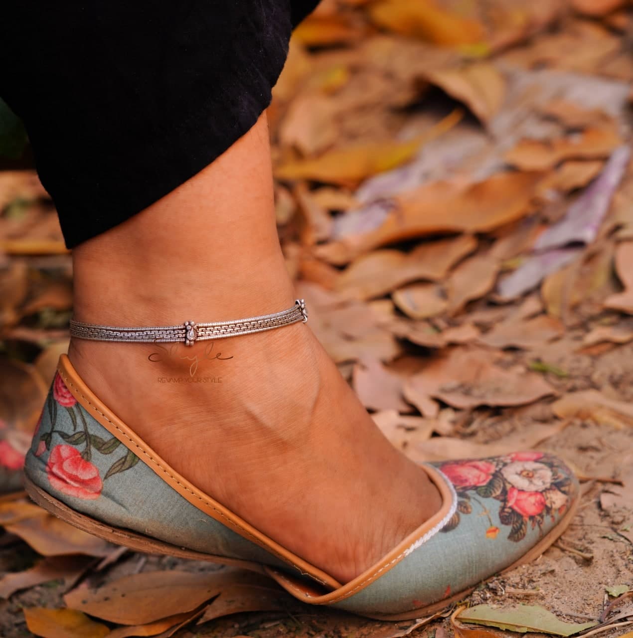 Anvaya Classic Stacked Anklet Pair