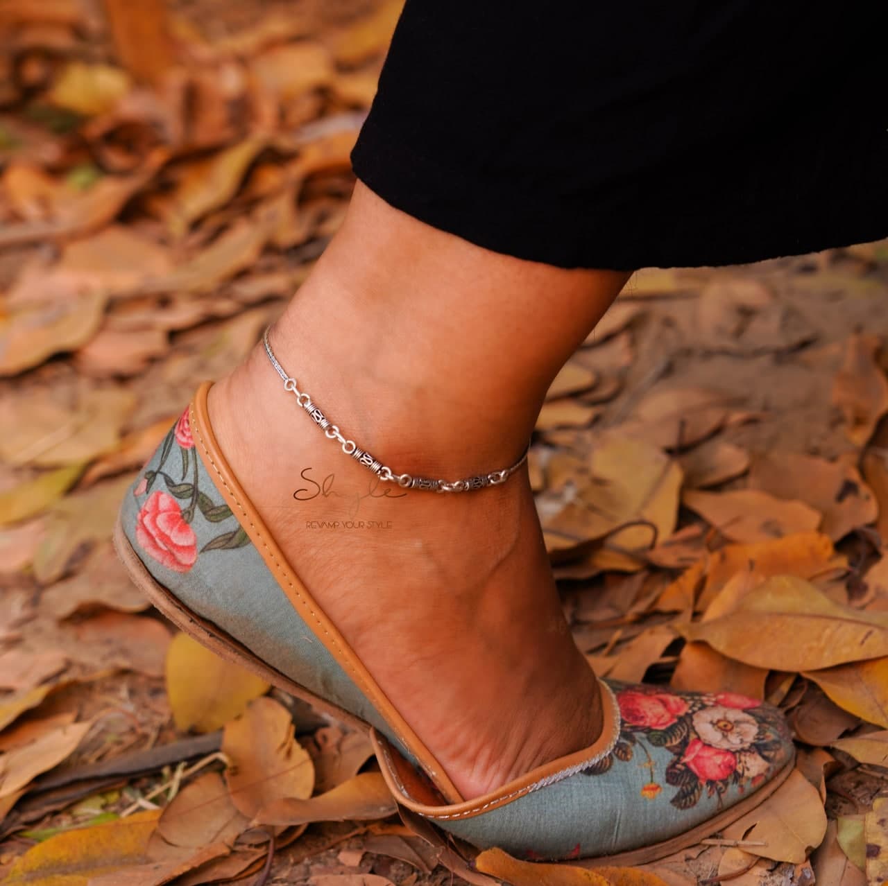 Adya Intricate Motif Sequence Anklet Pair