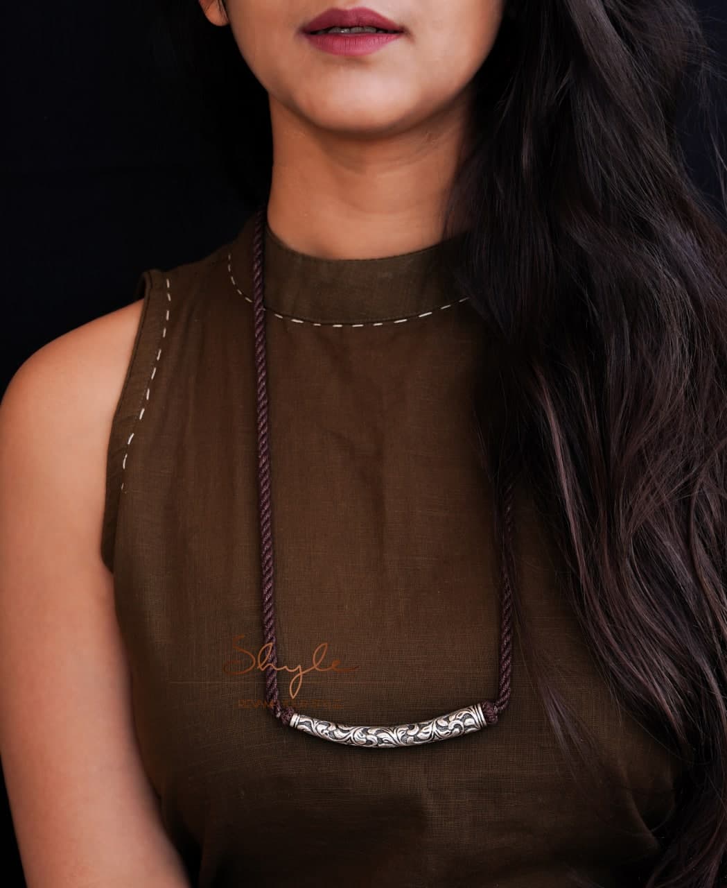 Adya Intricate Chitai Everyday Necklace