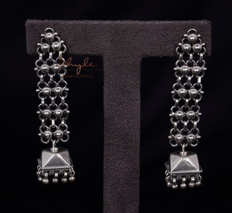 Anvaya Intricate Jali Jhumki front