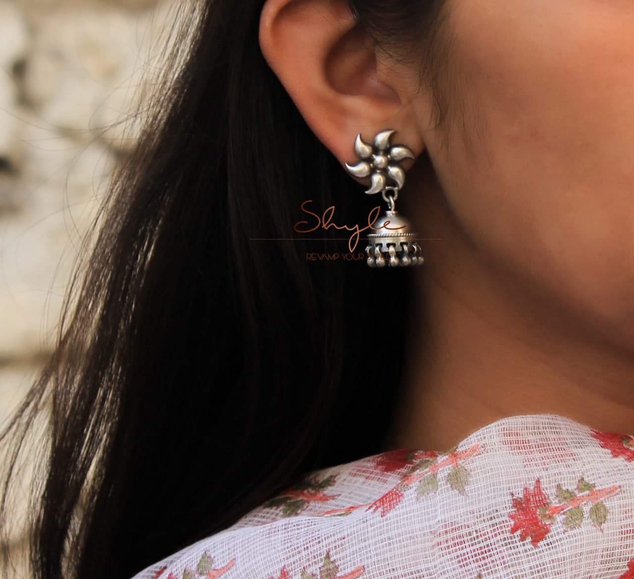 Moh Fine Flower Motif Jhumki model