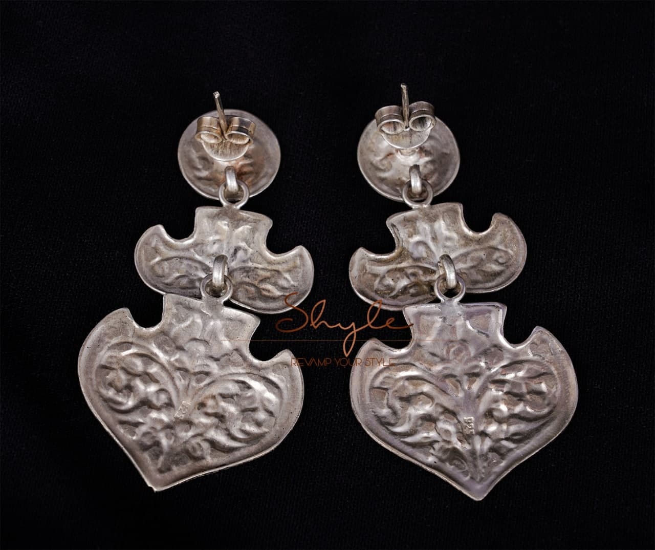 Mizoya Chitai Intricate Paan Drop Earrings back