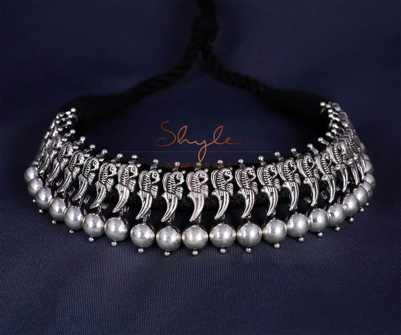 Anvaya Mini Parrot Silver Choker