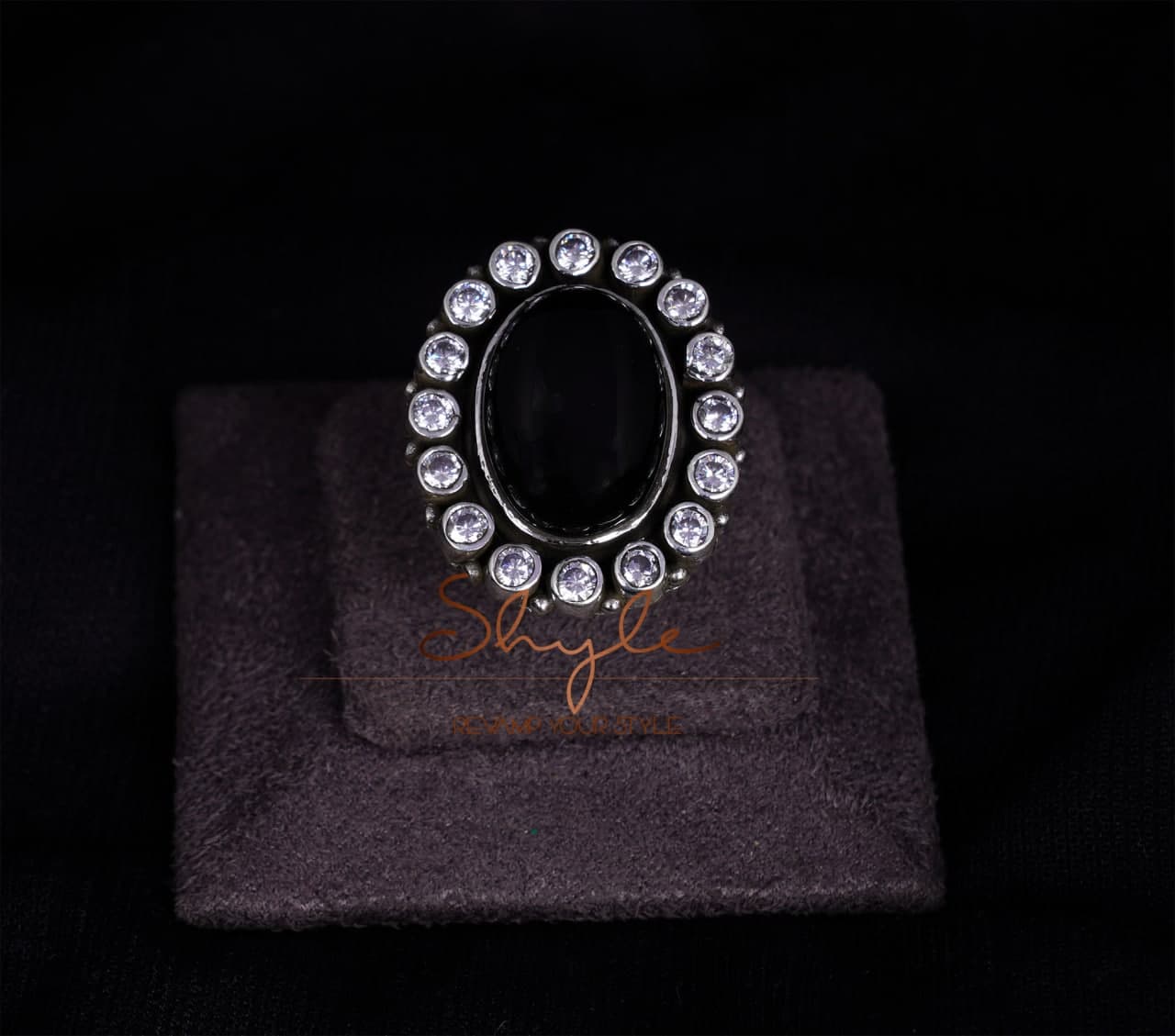 Tattva Scintillating Jadau Ring