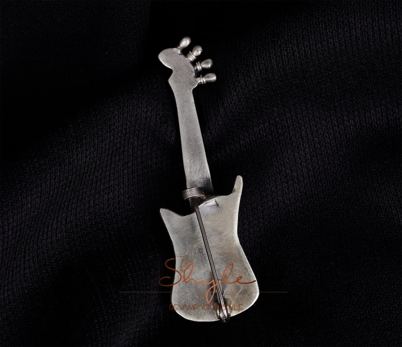 Anvaya Statement Guitar Rakhi cum Brooch