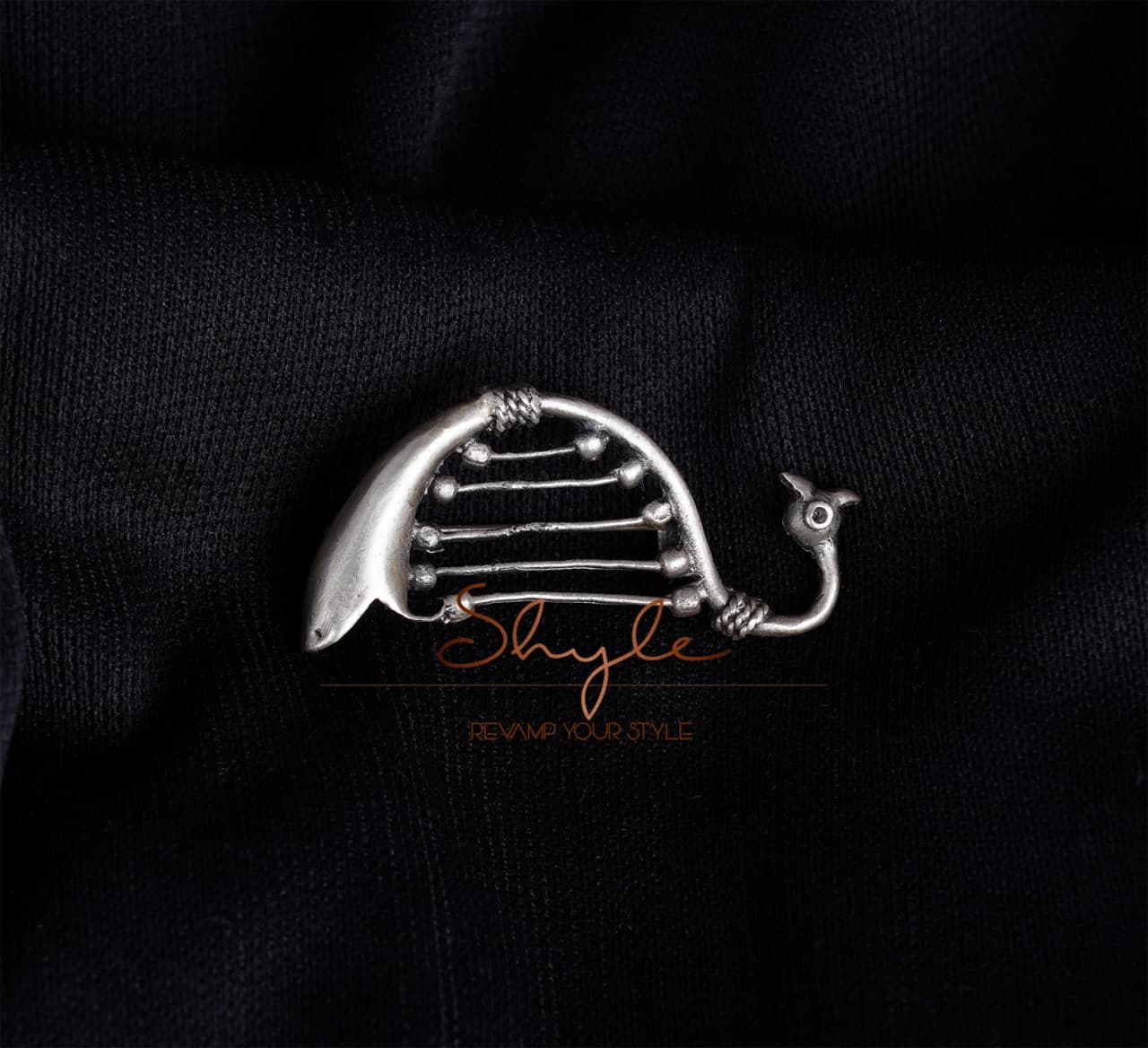 Anvaya Statement Harp Brooch front