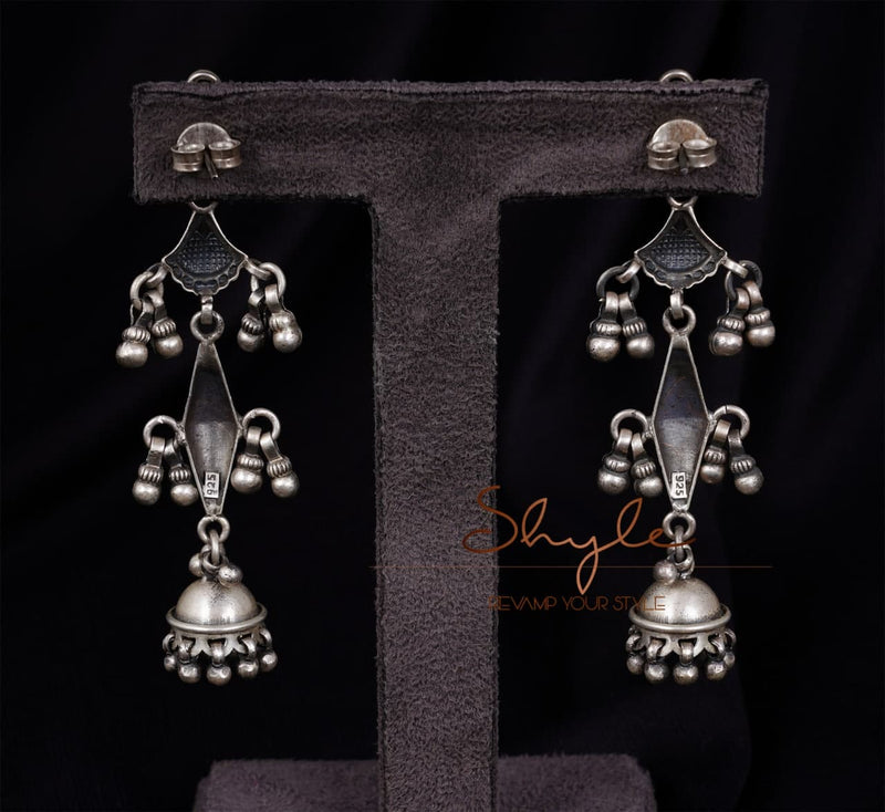 Moh Flower Motif Fine Layer Jhumki