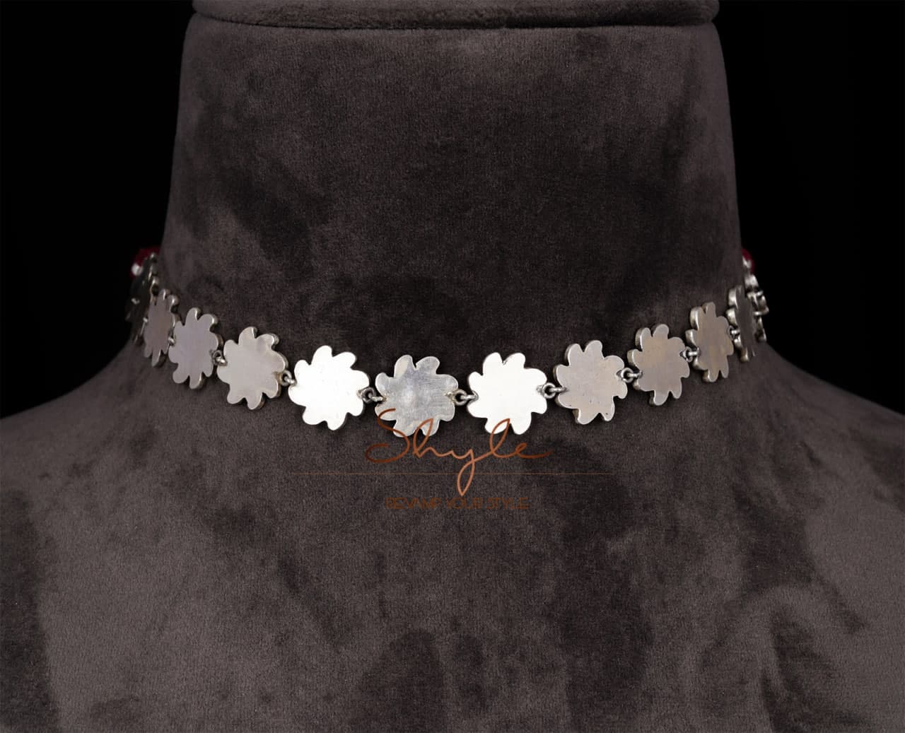 Adya Intricate Flower Sequence Choker