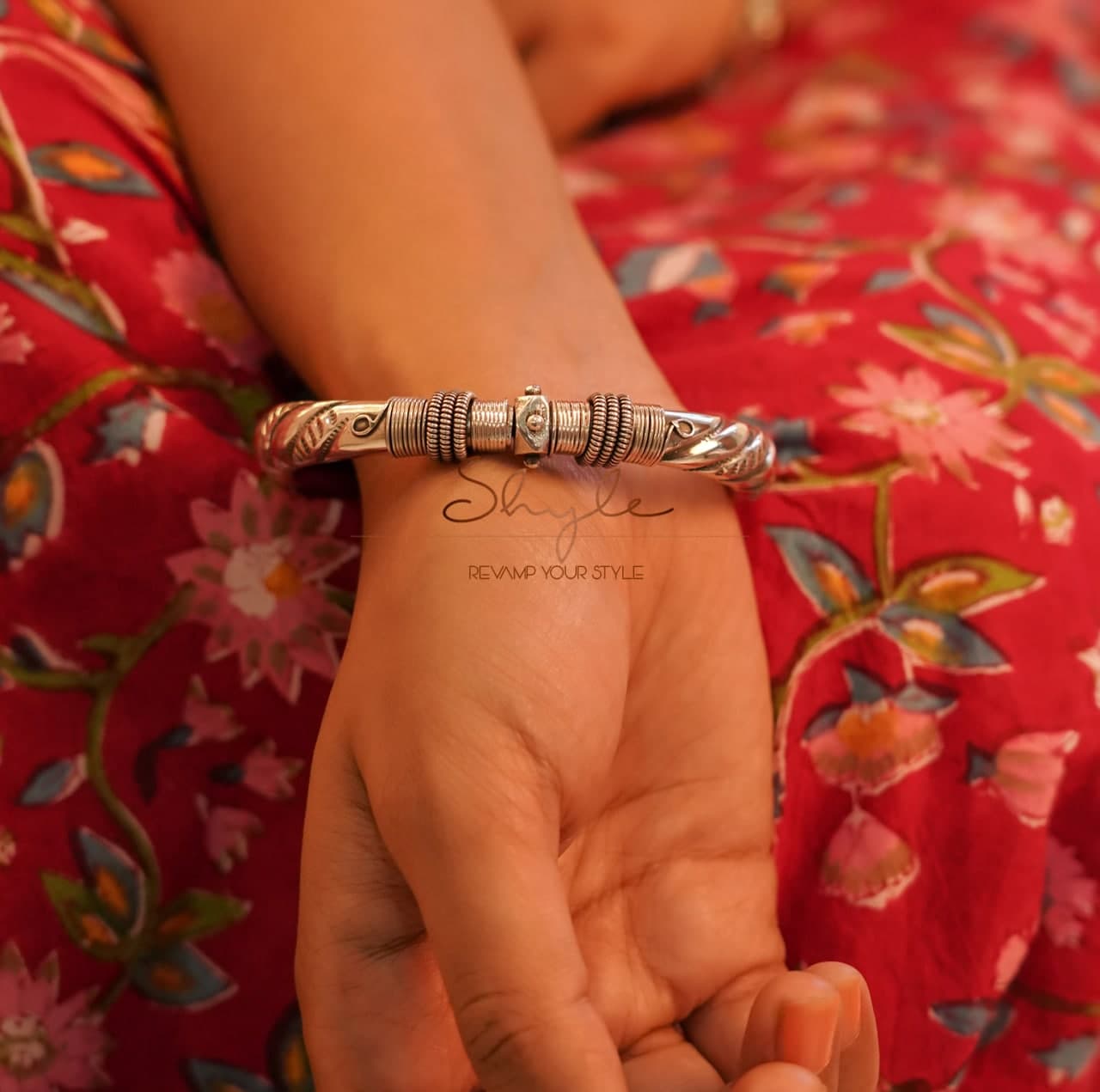 Tattva Intricate Tribal Inspired Kada back