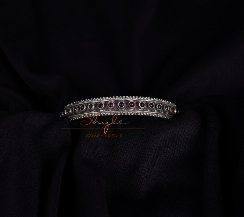 Tattva Intricate Jadau Embossed Bangle front