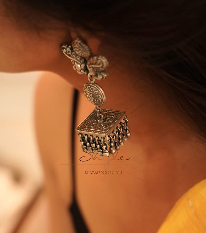 Tattva Dual peacock motif Intricate Flat Jhumka (2)