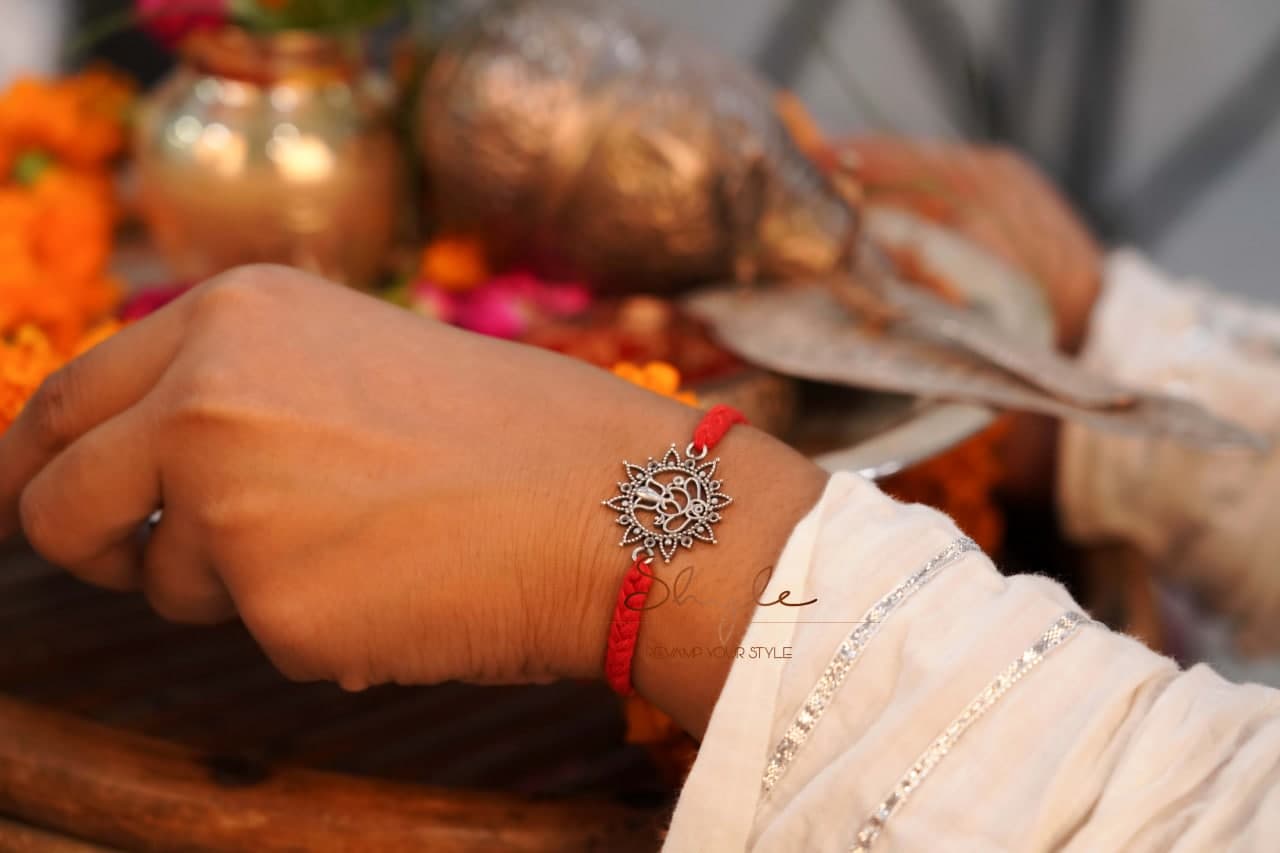 Anvaya Intricate Ganesha Rakhi