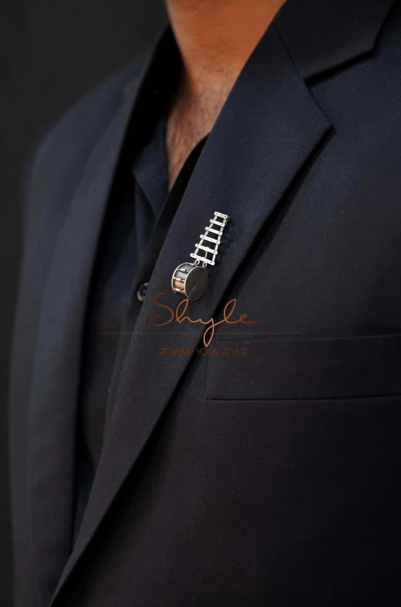 Anvaya Statement Xylophone Brooch model