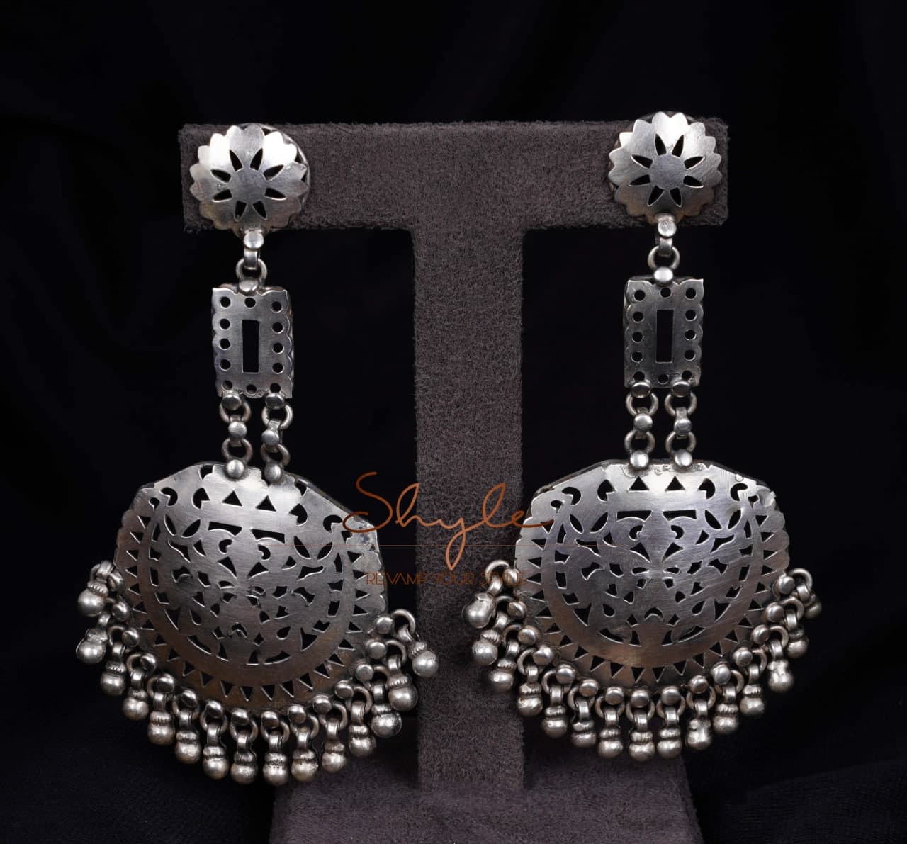 Dulari Carved Earrings front