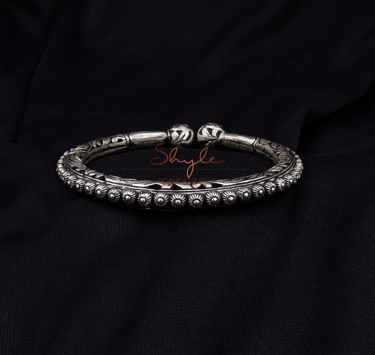 Tattva Chitai Intricate Ankle Kada front