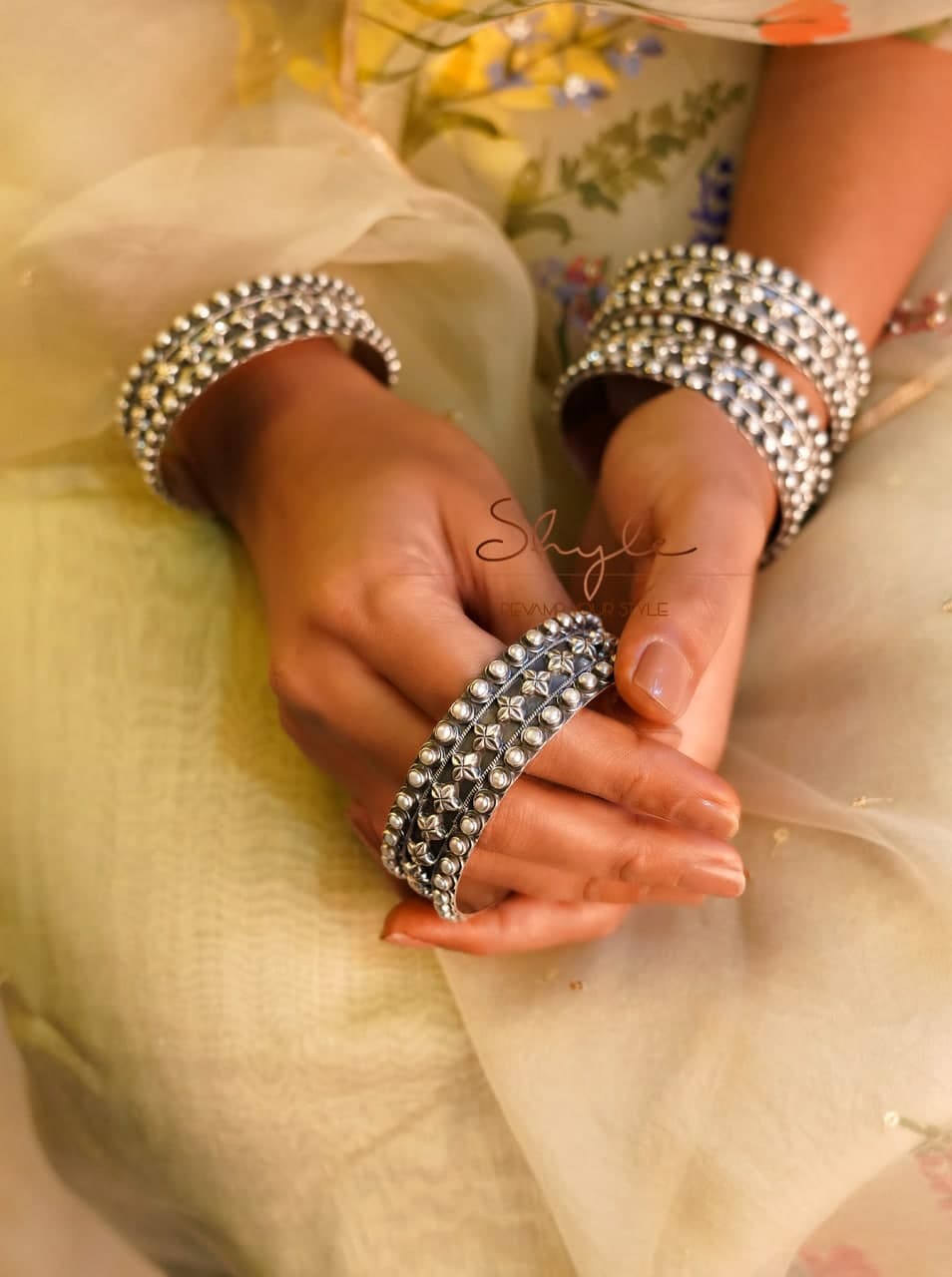 Tattva Intricate Pearl Jadau Classic Kada white