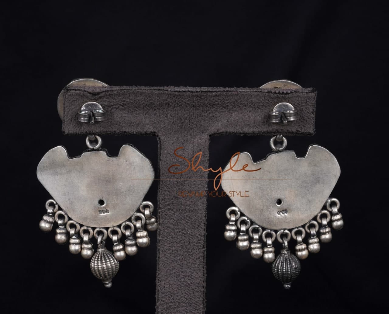 Mizoya Dual Peacock Detailed Earrings