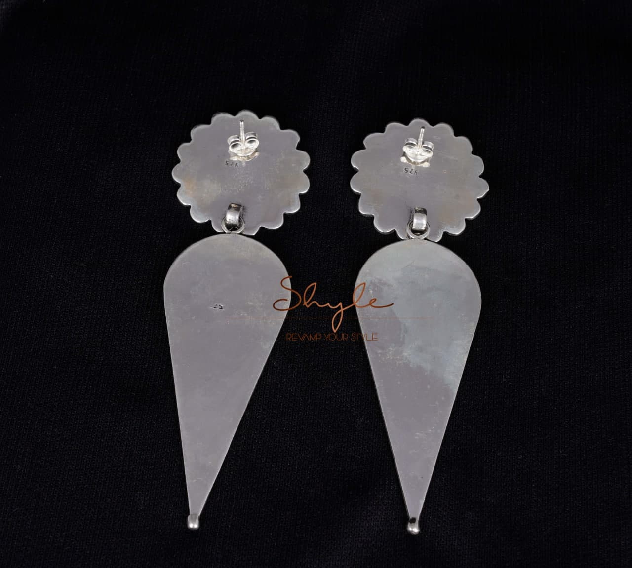 Mizoya Intricate Classic Drop Earrings