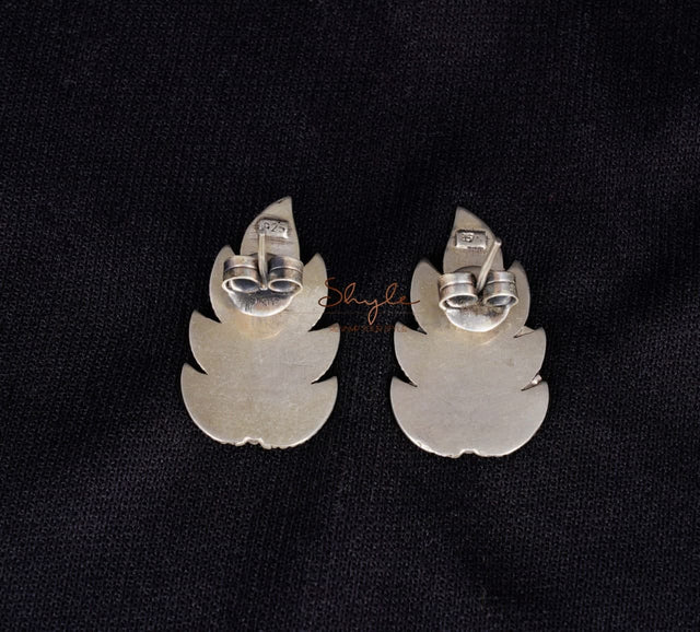 Moh Intricate Leaf Earrings back