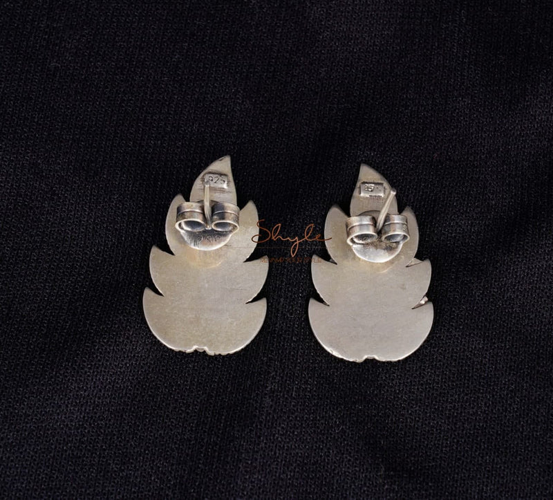 Moh Intricate Leaf Earrings back