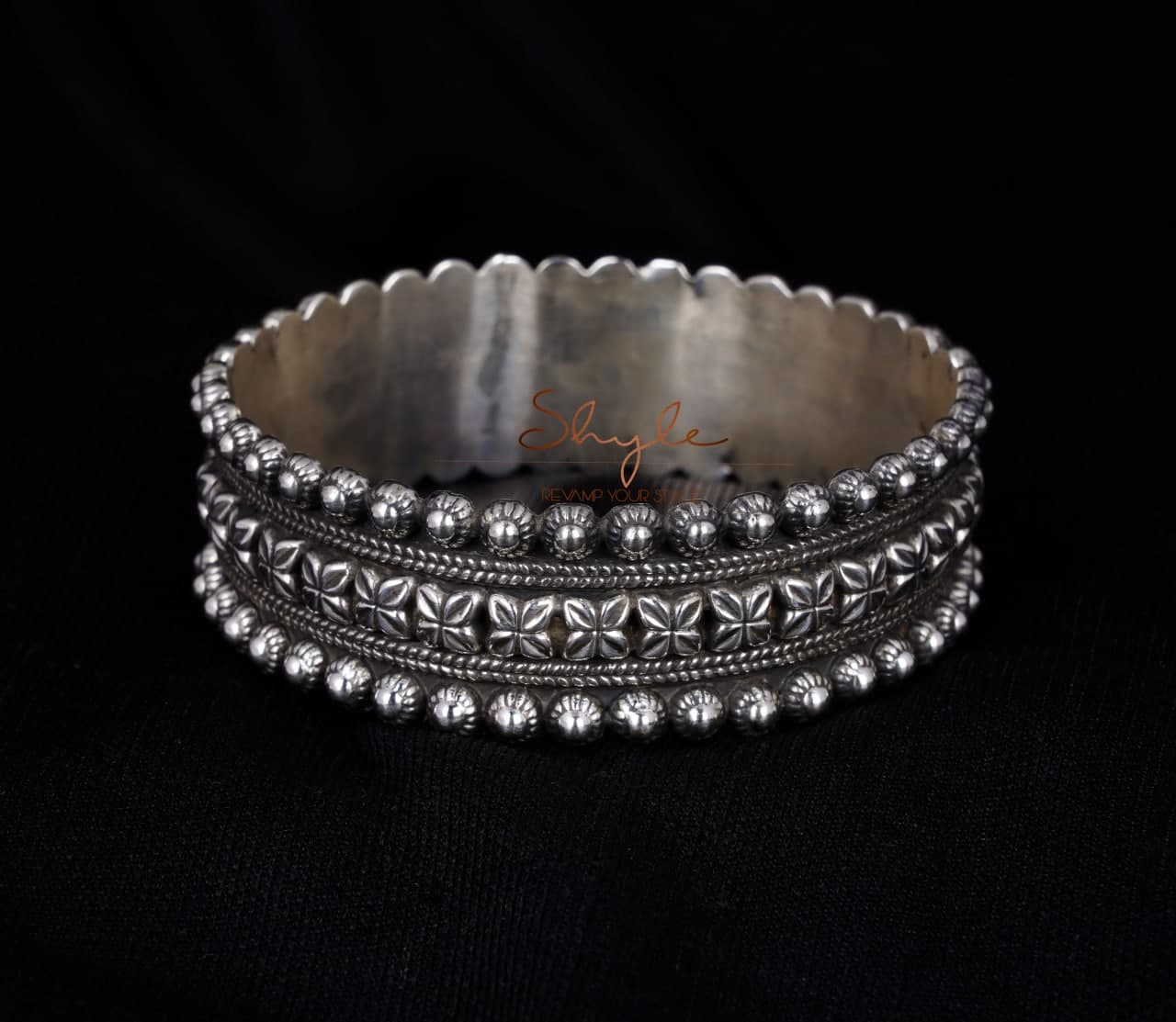 Tattva Intricate Classic Timeless Kada back