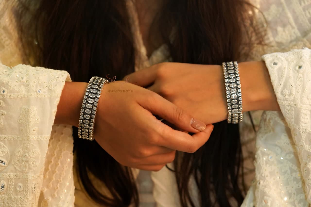 Tattva Scintillating Jadau Timeless Kada