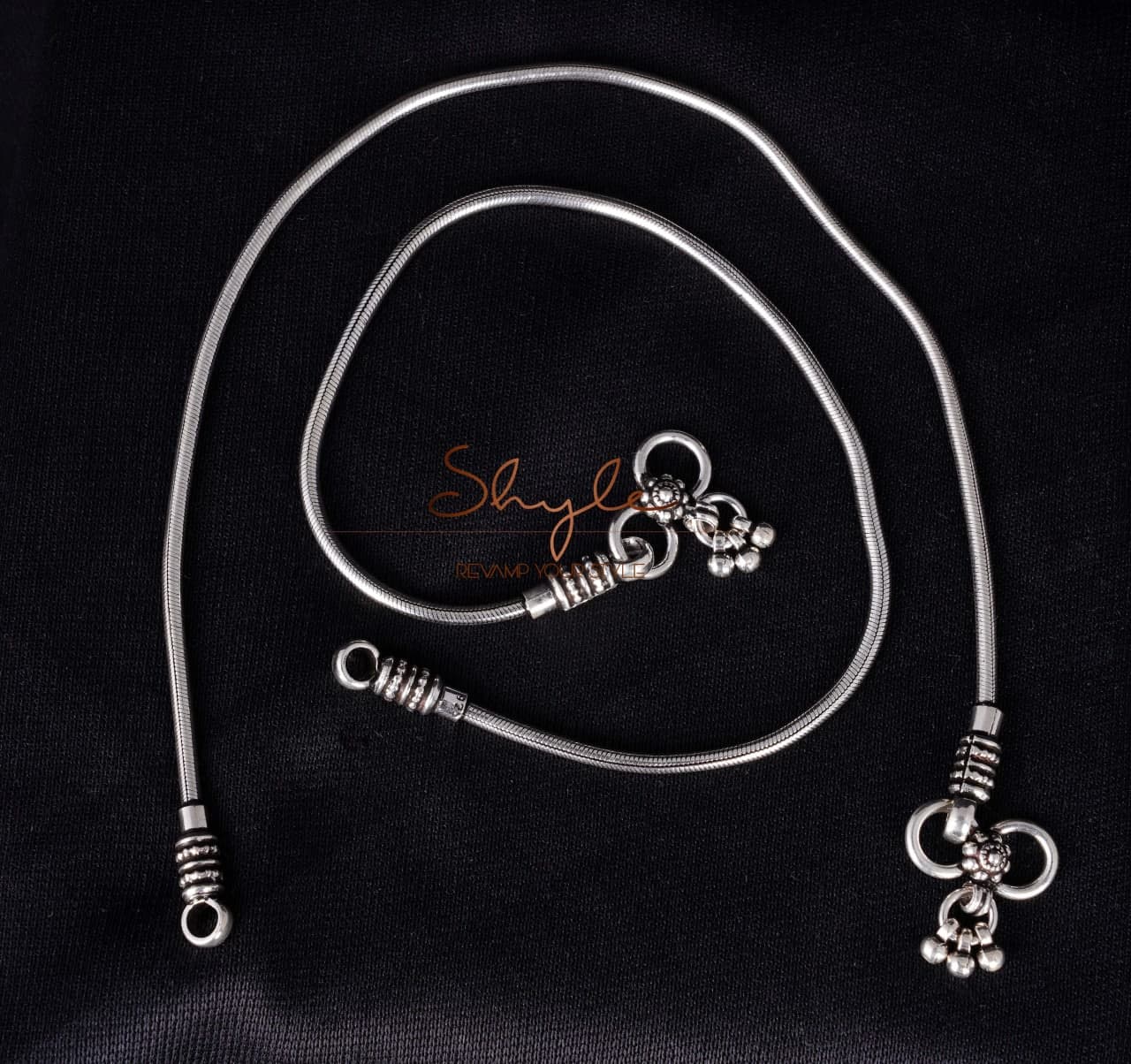 Adya Fine Anklets Pair front